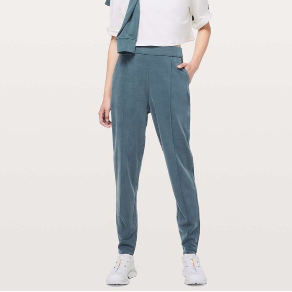 Lululemon Lisse Jogger *Lululemon Lab Gravity View 2